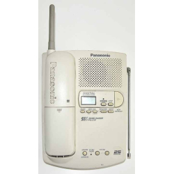 Telefon bezprzewodowy PANASONIC KXTC 1040 z sekretarką